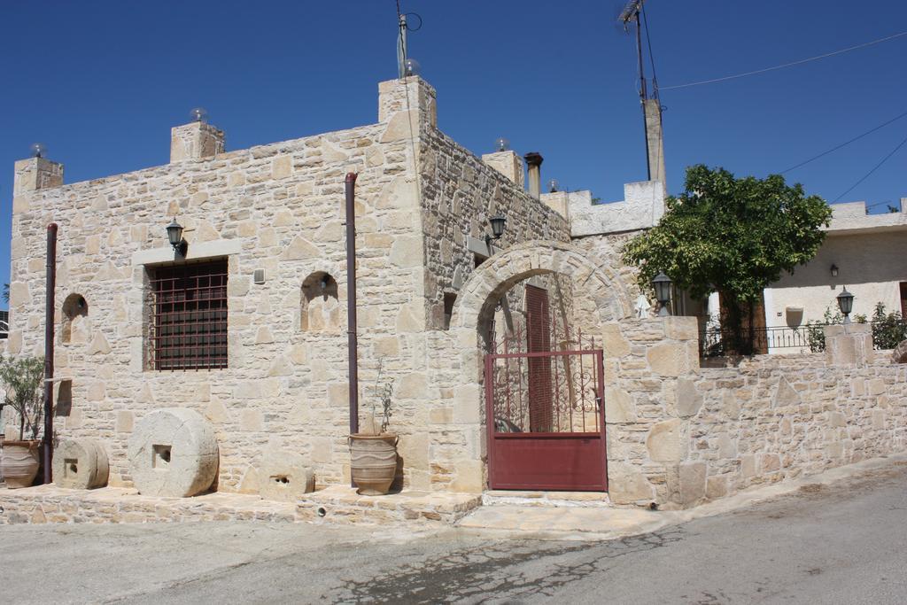 Villa Fabrika Vóroi Exterior foto